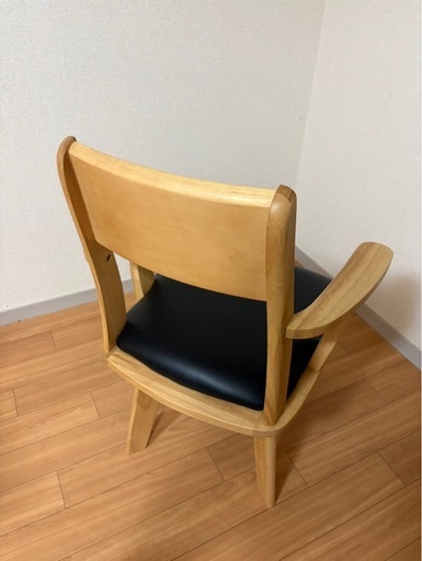 ダイニングテーブルセット 4人掛け　回転チェア 肘付 ダイニングセット　幅135cm 高さ70