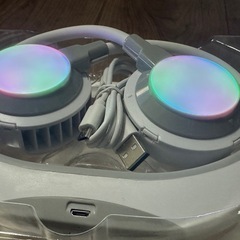 ポータブルネックファン　USB充電式ミニファン　380℃調整　軽量　コンパクト扇風機　LEDライト 新品の画像