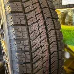 １５５／６５Ｒ１４　スタッドレス４本セット　ブリヂストン　ブリザックＶＲＸ２　今だけ　お買い得品‼️の画像