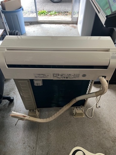 日立ルームエアコン　【RAS-AC22R】