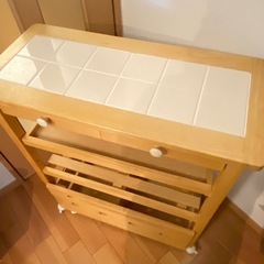 キッチンワゴンの画像