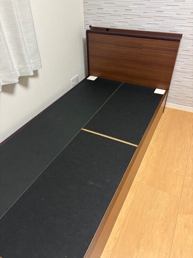 【取引先決まりました】日本製引き出し付 アンネル シングルベッドフレームコンセント、ライト付き