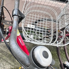 赤い自転車の画像