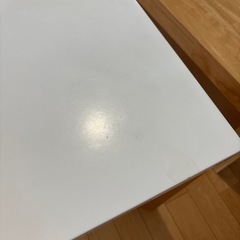 ダイニングテーブル4人用（椅子もあり）の画像