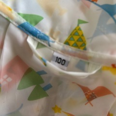 未使用に近い レインコート　子供用雨服　収納袋付き 100cmの画像