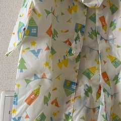 未使用に近い レインコート　子供用雨服　収納袋付き 100cmの画像
