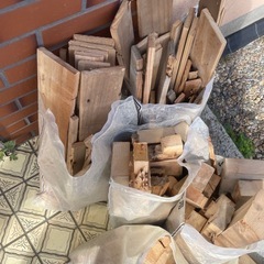 キャンプ、BBQに薪あげます。の画像