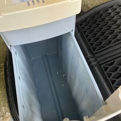 資料シュレッダー　事務用品の画像