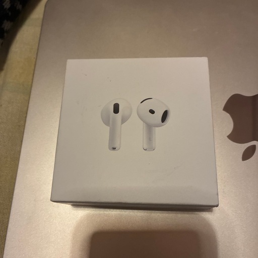AirPods4 中古