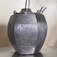 中国酒器 六角　酒燗器 紹興酒　ちろり 錫製酒器 アンティーク　時代物　年代物　レトロ　亀蓋　龍鳳　銚子　徳利　熱燗の画像