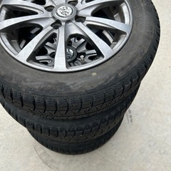 スタッドレスタイヤ　155/65R14 ブリヂストン　ホイール付きTRGの画像
