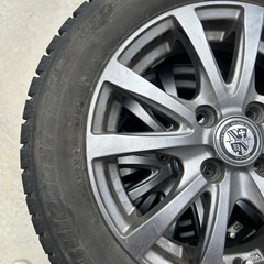 スタッドレスタイヤ　155/65R14 ブリヂストン　ホイール付きTRGの画像
