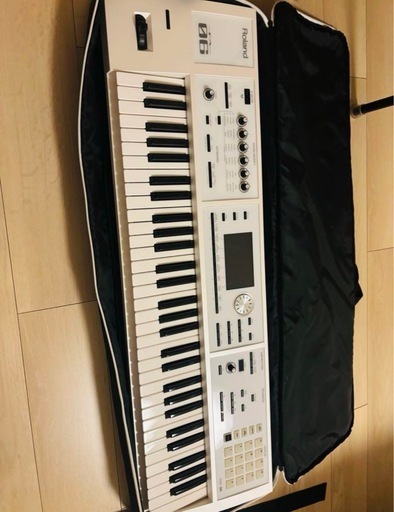 Roland FA-06 限定ホワイト