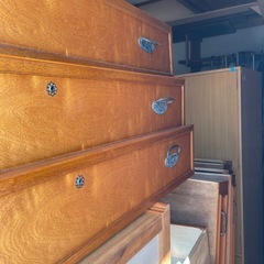 ガラステーブル(家具を一緒に動かしていただける方限定)の画像