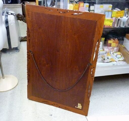 ☆大塚家具 ウォールミラー 壁掛け鏡 縦890mm 横610mm M-4L 花梨 壁鏡 彫刻 カガミ 札幌市 豊平区 平岸店 slide_c-0.jpg