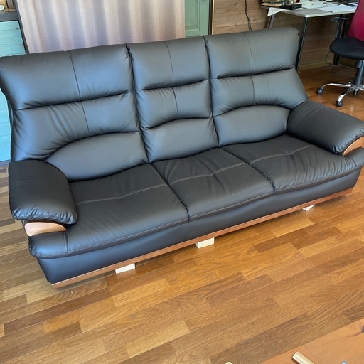 ニトリ　3人掛けソファ　ひっかき傷に強いN-shield