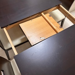 ダイニングテーブルセット　伸縮式　の画像