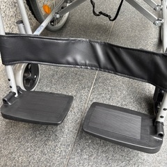 ケアテックジャパン　自走式スチール製車椅子　未使用に近いの画像