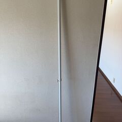 太めのカーテンポールの画像