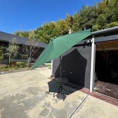 パラソル⛱️テーブル、土台セットの画像