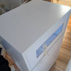 食器棚の画像