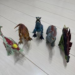 恐竜7体と音有り5体の画像