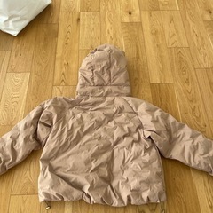 ダウン　レディース　ベージュ　フード付き　M〜Lサイズの画像