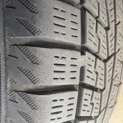 スタッドレスタイヤホイール付き４本の画像