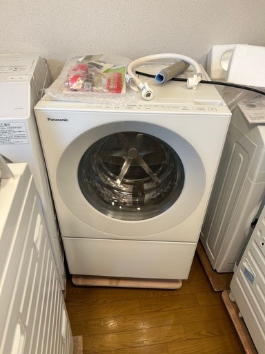 ❷未使用に近い　左開き　パナソニック ドラム式洗濯乾燥機  VG760L   2023年購入