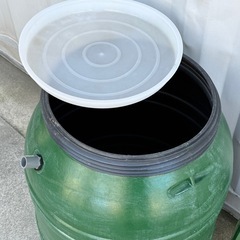 A622◇雨水タンクに◇ガーデニング◇節水◇メダカの飼育に◇貯水ボックス◇プラ製の画像