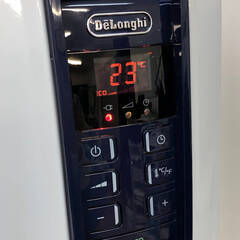 ss7979　デロンギ オイルヒーター QSD0712-MB ホワイト 7枚フィン 1200W 3～8畳 DeLonghi キャスター付 ヒーター 暖房 白 タイマー ストーブ 静か クリーン オイルヒーター 中古の画像