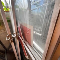 窓サッシ 窓枠 ガラス 173×141×6 1枚の画像