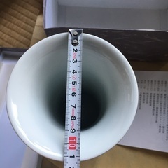 砥部焼の花瓶　未使用です。の画像