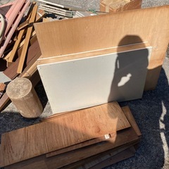 木材　外壁材　石膏ボードの画像