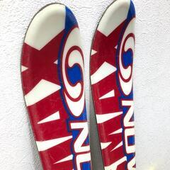 ss7997　サロモン ジュニアスキー 3点セット L140cm カラフル SALOMON CROSSMAX T スキー板 ビンディング ストック カービングスキー スキー板 金具付き ジュニア用スキーセット 中古の画像