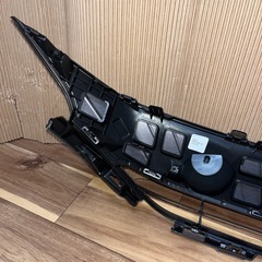 TOYOTA トヨタ MXUA85 80系 ハリアー 前期 純正 フロントグリル ラジエーターグリル 53114-48120 / 53101-48B61の画像