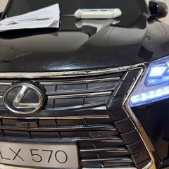 LEXUS LX570 子供が乗れるラジコンカーの画像