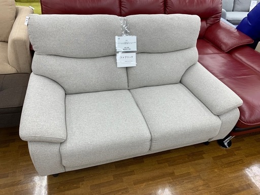 90分の無料軽トラック貸出サービス！ニトリ 2人掛けソファー