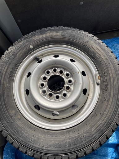 タイヤ　スチールホイール　4本セット　145/80r12 goodyear cargo pro