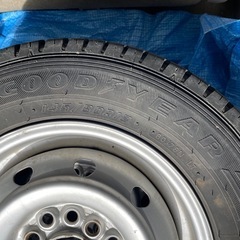 タイヤ　スチールホイール　4本セット　145/80r12 goodyear cargo pro　　　　　の画像