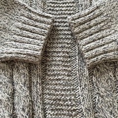 【110】無料 グレー ニット セーターの画像