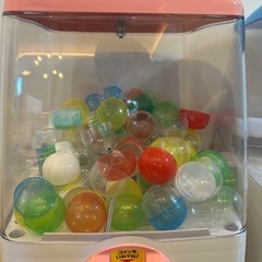 ガチャガチャの画像