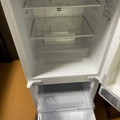 2021年製SHARP冷蔵庫の画像