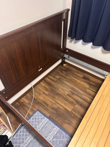 IKEA セミダブル　ベッドフレーム　　　