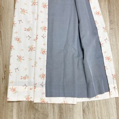 カワイイ⭐︎カーテン 花＆リボン柄　幅約140cm×丈約134cm 2枚の画像