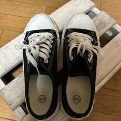 キャンパススニーカー23.5の画像