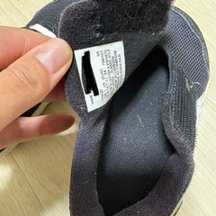 アシックス　15センチ　黒　シューズの画像