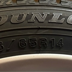 バリ山 155/65R14 ダイハツ純正スタッドレスタイヤホイールセット 2021年製造 4本の画像