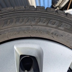 175/65R15  スタッドレスタイヤ4本、ホイール、ホイールカバーセットの画像