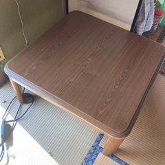 ひたちなか市三反田にある脚の折れるこたつ　コタツの画像